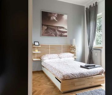 Via Pasquale Fornari, Milan, Lombardy 20146 - Photo 2