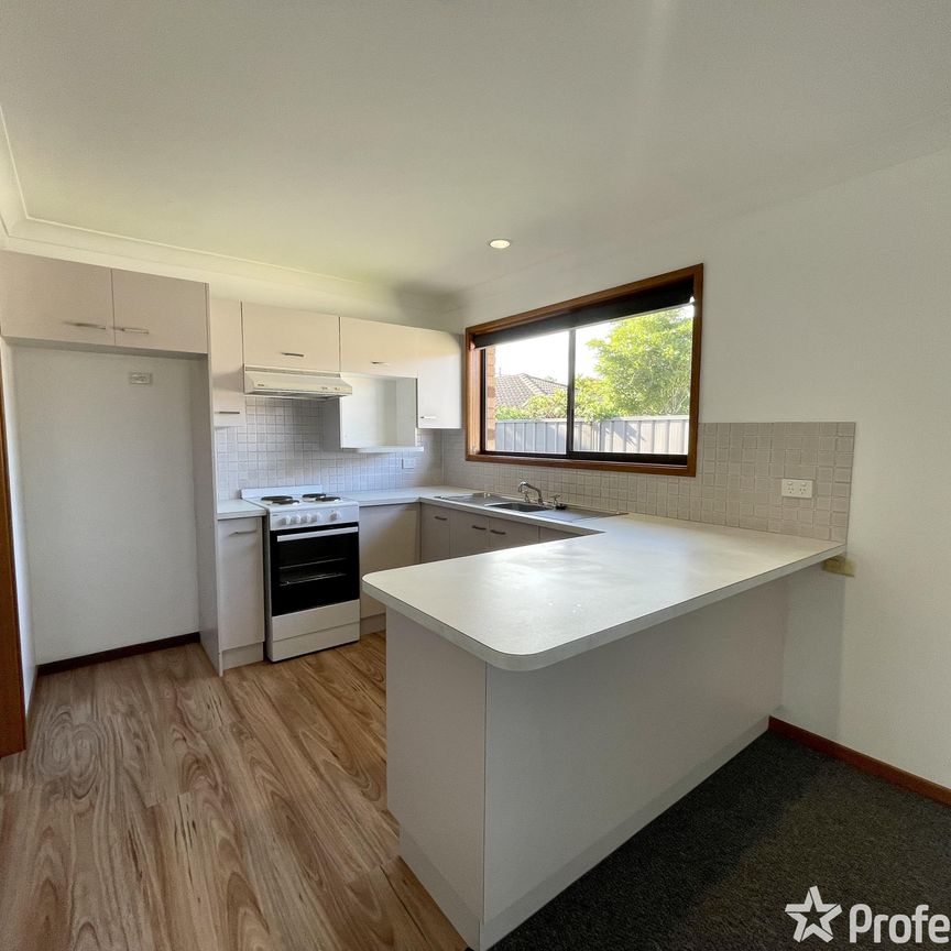 1/2 Elwin Court, North Nowra NSW 2541 - Photo 1