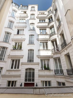 Logement à Paris, Location meublée - Photo 1