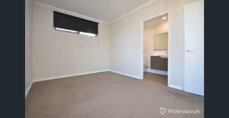 SECURE APARTMENT LIVING IN THE HEART OF THE EAST VICTORIA PARK CAFE STRIP - Photo 5