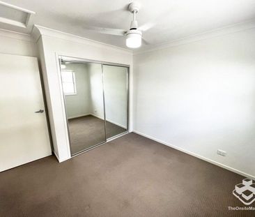 Townhouse - Garage and Carport - Photo 3