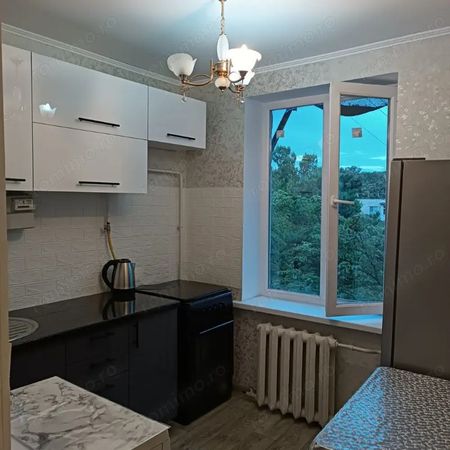 Va propun spre inchiriere o garsoniera in zona Lujerului - Fotografie 5