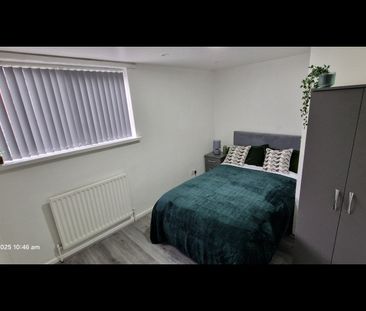 Room in a Shared House, Highgate Street, B12 - Photo 1