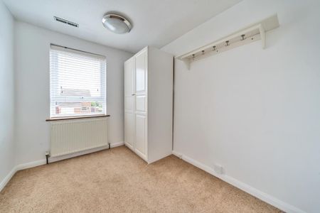 3 bedroom link detached house to rent - Photo 5