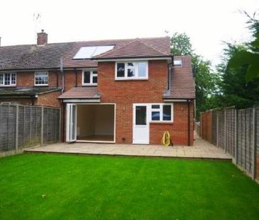 3 bedroom semi-detached house to rent - Photo 3