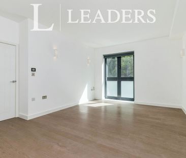 2 bedroom apartment to rent Vista House, Lincoln Road, Dorking, RH4 - Photo 2