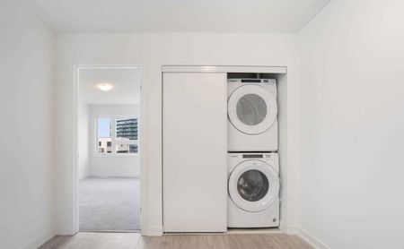 For Lease - 3079 Cherry Blossom Cmn N/A, Burlington, Ontario - Photo 3