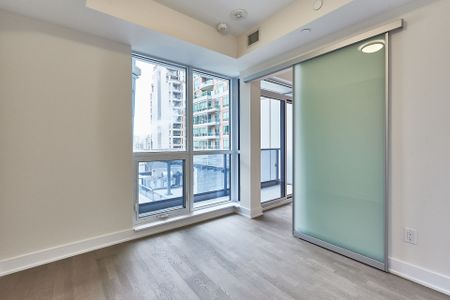For Lease - 88 Cumberland Street Unit# 805, Toronto, Ontario - Photo 3