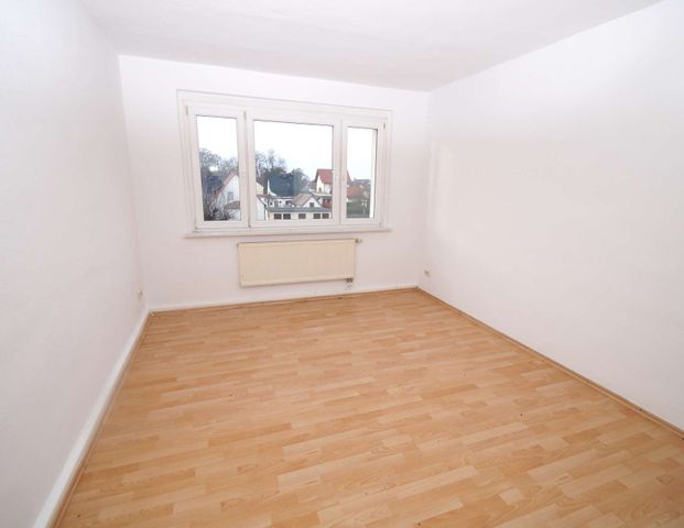 3-Zimmer-Wohnung mit separater Küche und Badewanne, renoviert, ab sofort - Foto 1