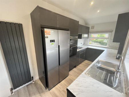 Becketts Park Crescent, Headingley, LS6 3PH, Leeds - Photo 5