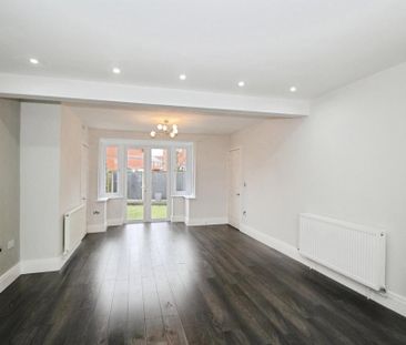 3 bedroom semi-detached house to rent - Photo 1