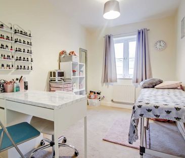 Britten Road, Swindon, Swindon, SN25 - Photo 2