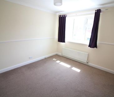 Elmete Avenue, Sherburn In Elmet, Leeds - Photo 2