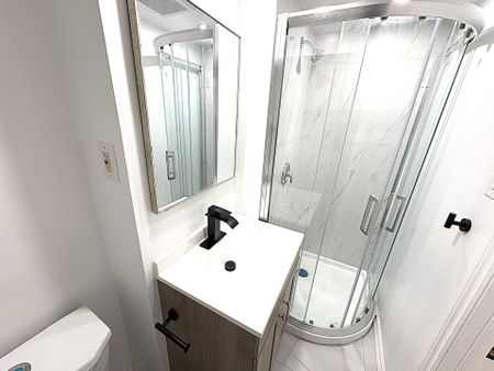 For Lease - 9 Truro Crescent, Toronto, Ontario - Photo 4