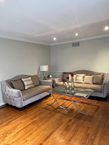 For Lease - 33 Apple Orchard Path, Markham, Ontario - Photo 2