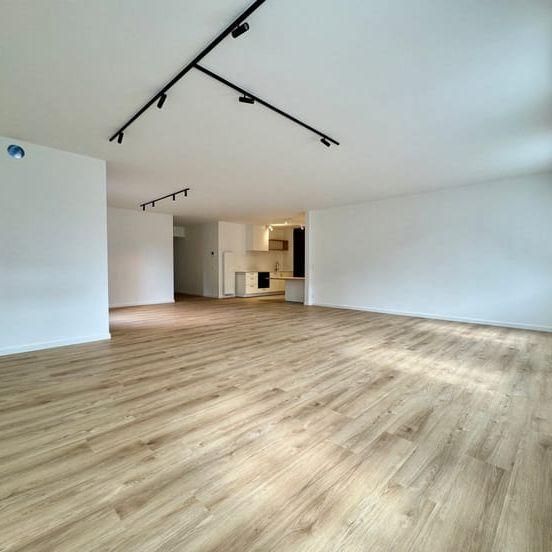 Appartement te huur - Photo 1