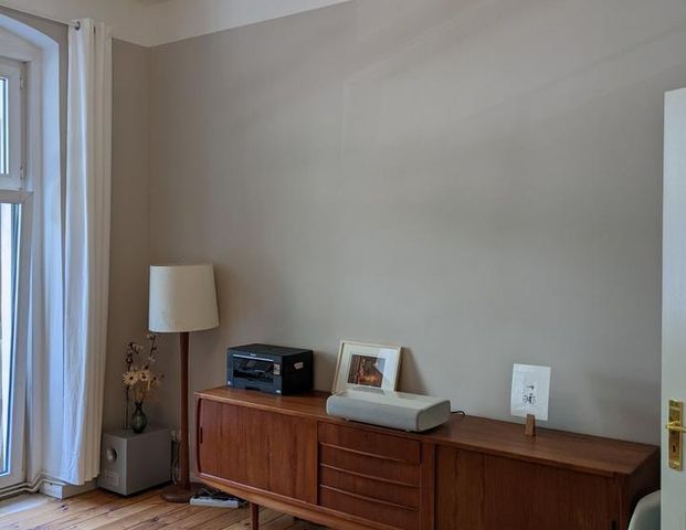 Zwischenmiete Schöne Altbauwohnung Charlottenburg, 105 m², möblie - Foto 1