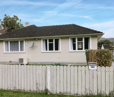 Four bedroom home - Photo 1