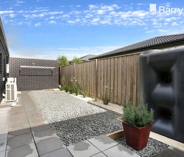 Outstanding Location with Excellent Features - Photo 2