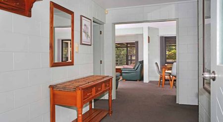 Lifestyle Living at Its Best - 4-Bedroom Home with Pool, Spa & Shed on 2.2 Hectares - Photo 2