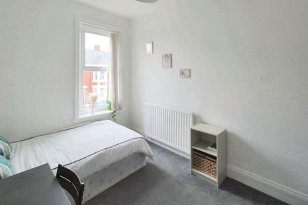 1 bed room to rent in NE6 - Photo 4