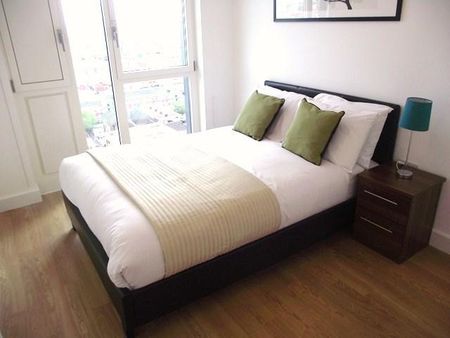 2 bedroom flat to rent - Photo 5