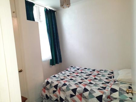 Pembridge, Fully Furnished Economy living! - Photo 4