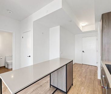 For Lease - 220 Missinnihe Way Unit# 817, Mississauga, Ontario - Photo 4
