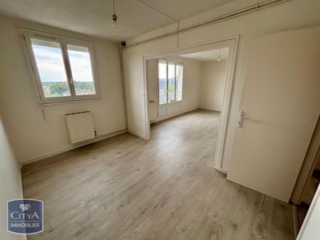 Location Appartement 3 pièces 69m² CHATEAUROUX 36000 - Photo 2