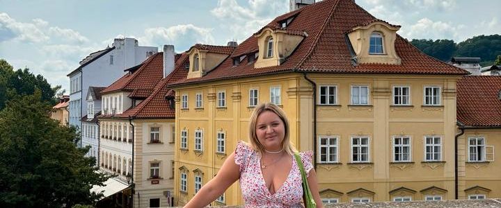 Pädagogin mit unbefristetem Vertrag sucht 1,5–2-Zimmer-Wohnung - Photo 1