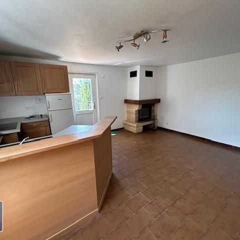 Location Appartement 3 pièces 54m² ST FERREOL D AUROURE 43330 - Photo 1