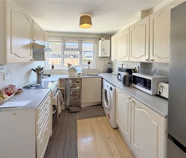 2 bedroom terraced house to rent - Photo 5