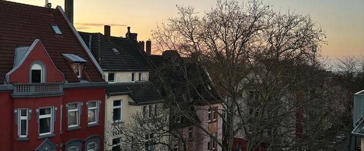 Offene Dachgeschosswohnung im Klinikviertel Dortmund - Photo 1