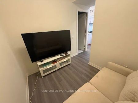 8960 Jane Street #1208 - Photo 3