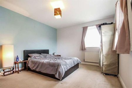 Admiralty Close, West Drayton, UB7 - Photo 2