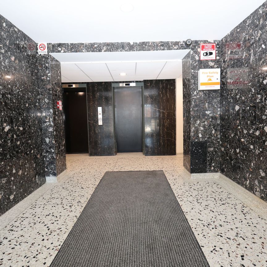 For Lease - 480 Lakeshore Road Unit# 309, Mississauga, Ontario - Photo 1