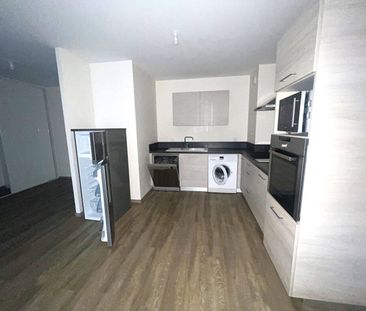 Location appartement 3 pièces 75 m² à Villefranche-de-Rouergue (12200) - Photo 4