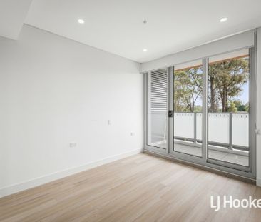 Brand New One Bedroom Apartment - Available now! - Photo 4