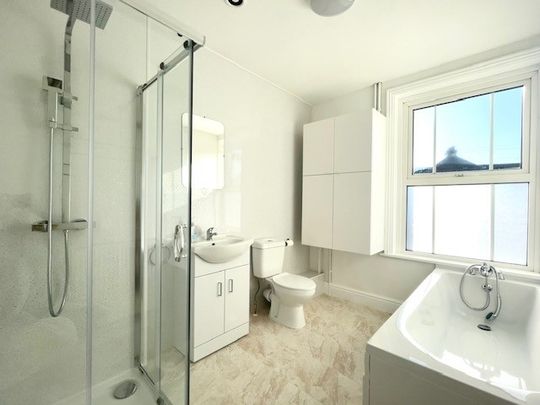 2 bedroom house to rent - Photo 1