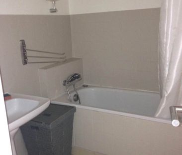 Location Appartement 2 pièces 32m² LYON 7ème - Photo 6