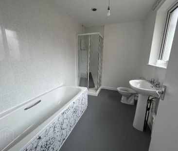 6 Victoria Crescet, Lisburn, BT27 4TF - Photo 3