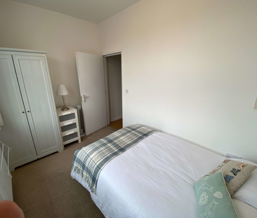 OX Living is proud to present this high-quality 6-bedroom co-living... - Photo 4