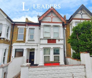 1 bedroom in a house share to rent - Photo 1