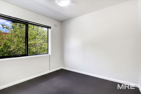 10/14 Cromwell Road, South Yarra - Photo 2