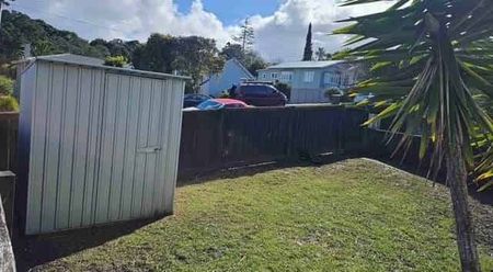 Charming 3BR Northcote Haven - Photo 3