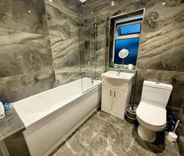 1 bedroom in a house share to rent - Photo 5