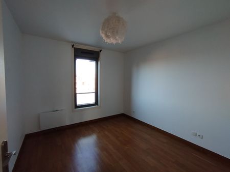 Location Appartement 4 pièces 121m² MARCQ EN BAROEUL 59700 - Photo 4