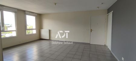 Location Appartement 3 pièces 65m² ST MARTIN D HERES 38400 - Photo 2