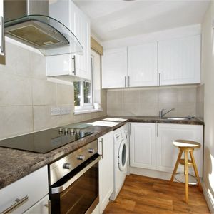 Abenberg Way, Hutton, Brentwood, CM13 - Photo 2