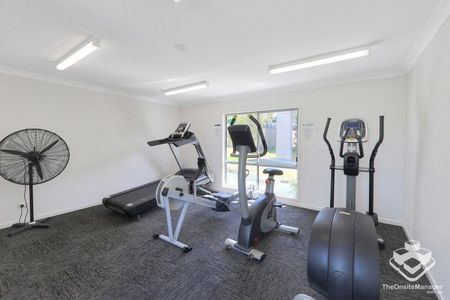 Location! Location! Location! - Photo 4